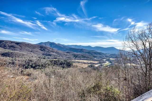 1264 Harris Ridge, Young Harris, GA 30586