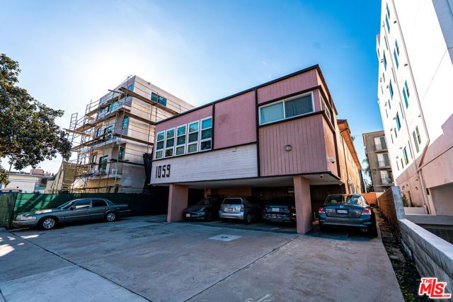 1059 S Corning Street, Los Angeles, CA 90035