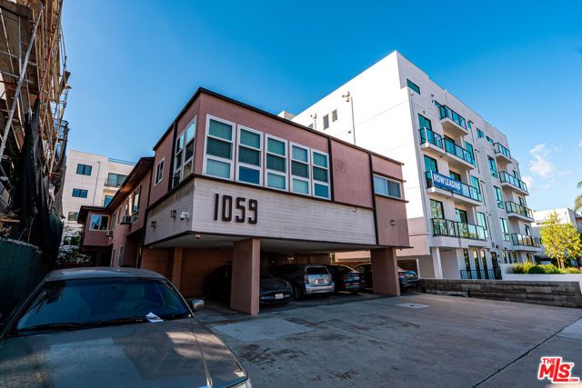 1059 S Corning Street, Los Angeles, CA 90035