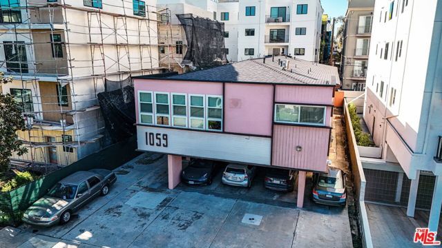 1059 S Corning Street, Los Angeles, CA 90035