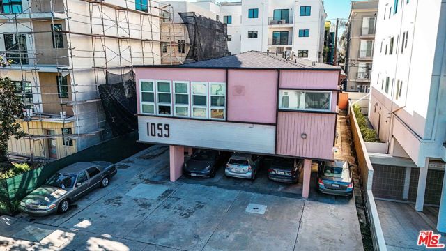 1059 S Corning Street, Los Angeles, CA 90035