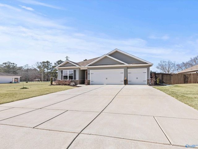 214 Chubbs Lane, Owens Cross Roads, AL 35763