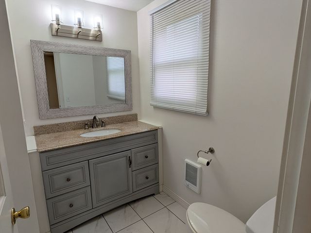 5 Hollow Rd, Wilbraham, MA 01095