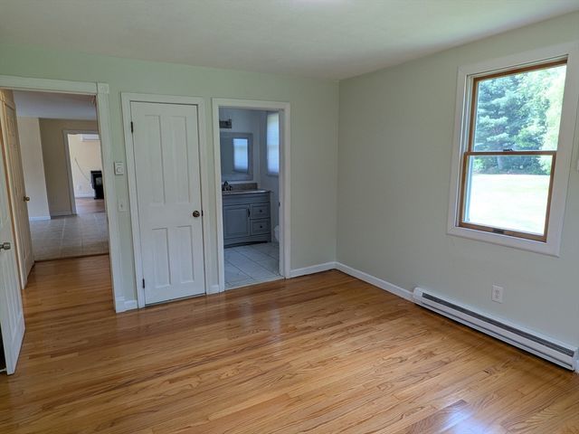 5 Hollow Rd, Wilbraham, MA 01095
