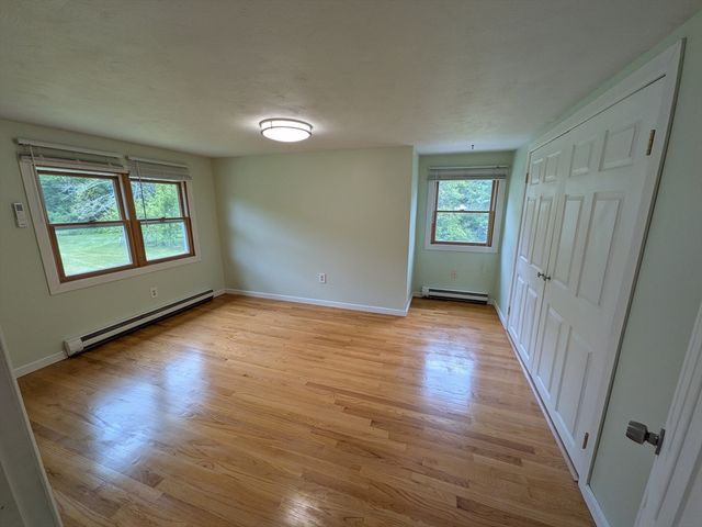 5 Hollow Rd, Wilbraham, MA 01095