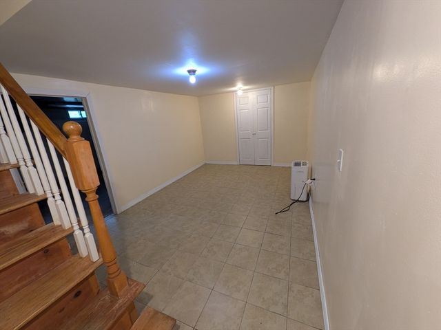 5 Hollow Rd, Wilbraham, MA 01095