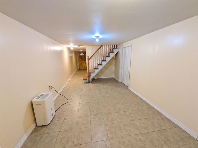5 Hollow Rd, Wilbraham, MA 01095