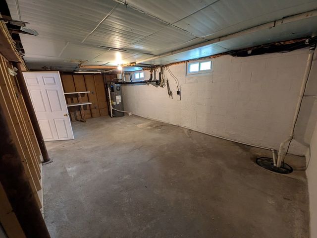 5 Hollow Rd, Wilbraham, MA 01095