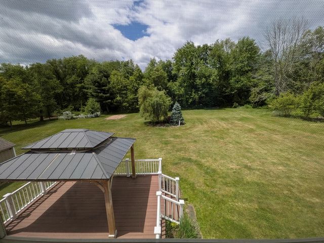 5 Hollow Rd, Wilbraham, MA 01095