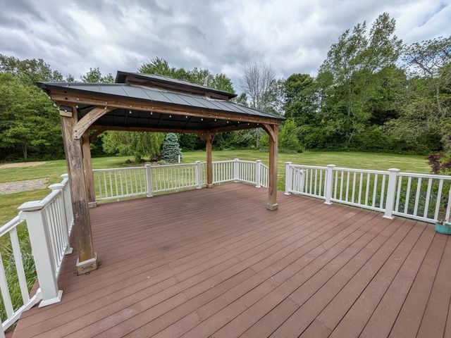 5 Hollow Rd, Wilbraham, MA 01095