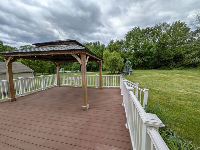 5 Hollow Rd, Wilbraham, MA 01095