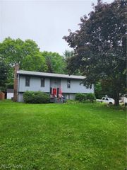 3826 Hile Road, Stow, OH 44224