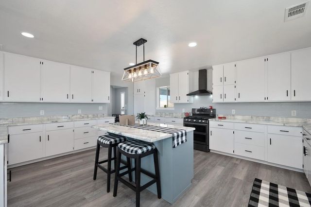 3656 Hokan Ln, Wheatland, CA 95692