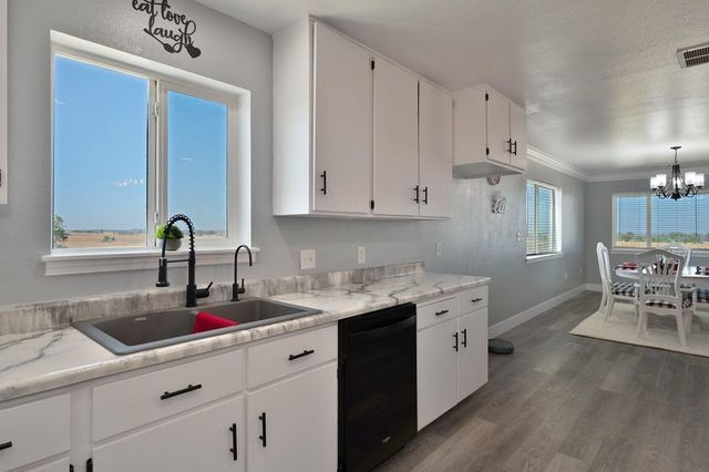 3656 Hokan Ln, Wheatland, CA 95692