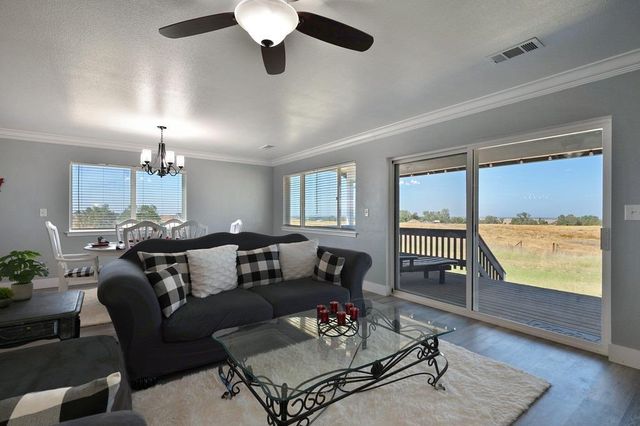 3656 Hokan Ln, Wheatland, CA 95692