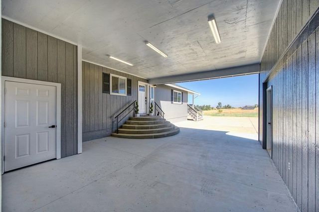 3656 Hokan Ln, Wheatland, CA 95692