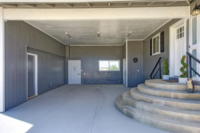 3656 Hokan Ln, Wheatland, CA 95692
