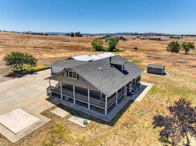 3656 Hokan Ln, Wheatland, CA 95692