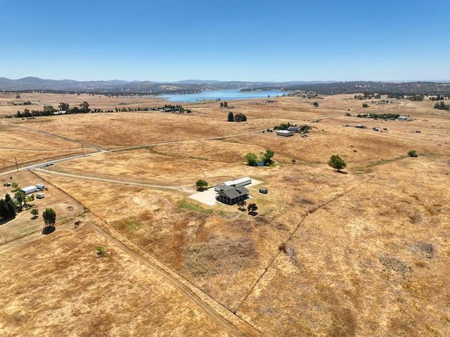 3656 Hokan Ln, Wheatland, CA 95692