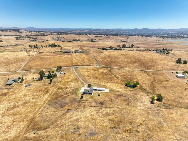 3656 Hokan Ln, Wheatland, CA 95692