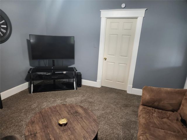 2638 Sanford Avenue, Alton, IL 62002