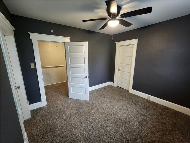 2638 Sanford Avenue, Alton, IL 62002