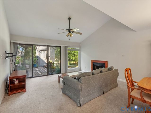 2980 Woodbridge Crossing Dr, Midlothian, VA 23112