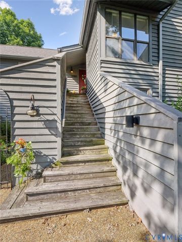 2980 Woodbridge Crossing Dr, Midlothian, VA 23112