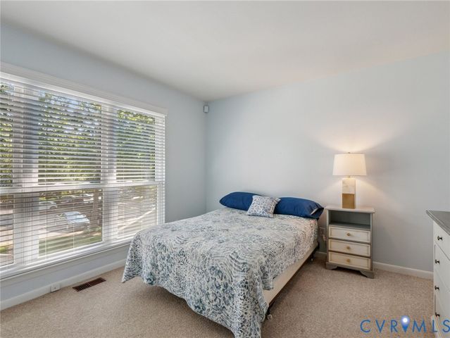 2980 Woodbridge Crossing Dr, Midlothian, VA 23112