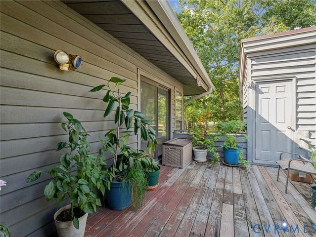 2980 Woodbridge Crossing Dr, Midlothian, VA 23112