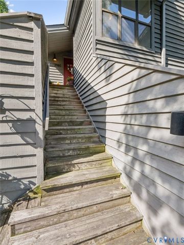 2980 Woodbridge Crossing Dr, Midlothian, VA 23112