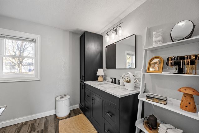 114 N Penn St, Lisbon, IA 52253