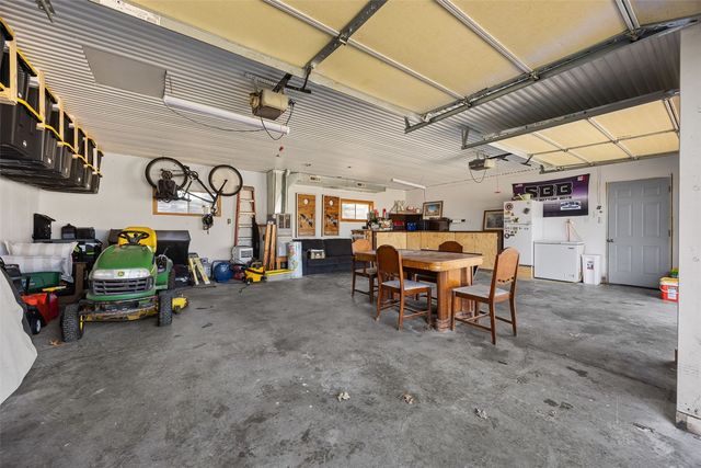 114 N Penn St, Lisbon, IA 52253