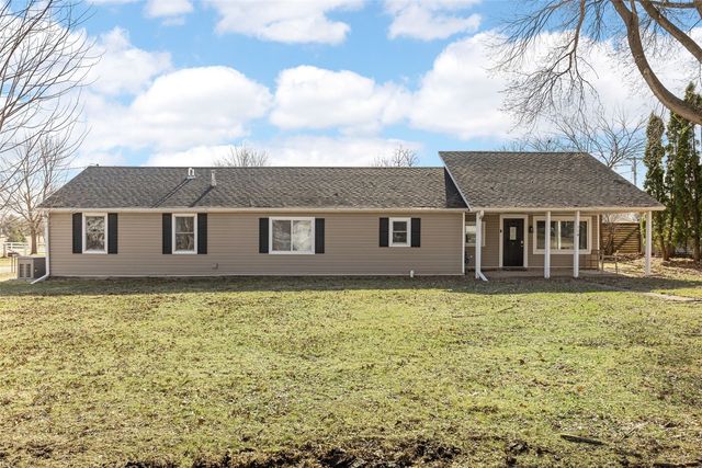 114 N Penn St, Lisbon, IA 52253