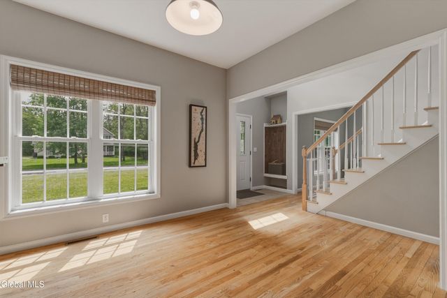 11 Oakwood Court, Ballston Spa, NY 12020