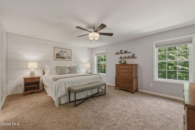 11 Oakwood Court, Ballston Spa, NY 12020