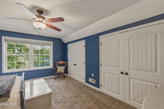 11 Oakwood Court, Ballston Spa, NY 12020