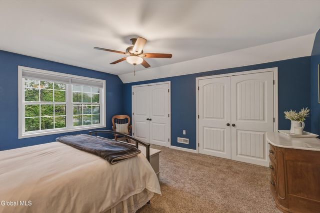 11 Oakwood Court, Ballston Spa, NY 12020