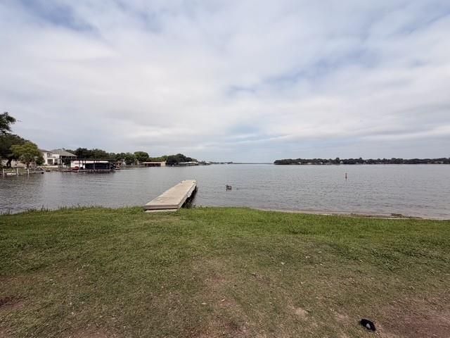 214 W Bluebriar DR, Granite Shoals, TX 78654