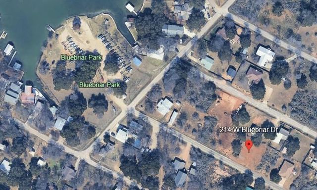 214 W Bluebriar DR, Granite Shoals, TX 78654