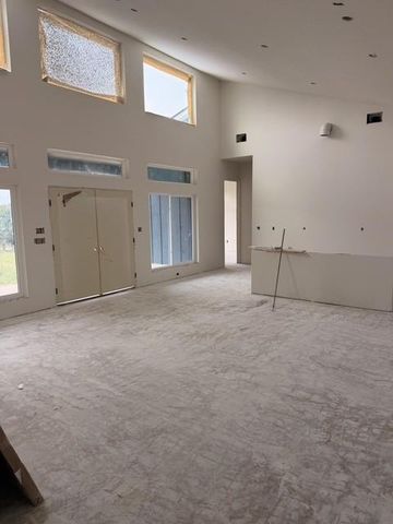 214 W Bluebriar DR, Granite Shoals, TX 78654