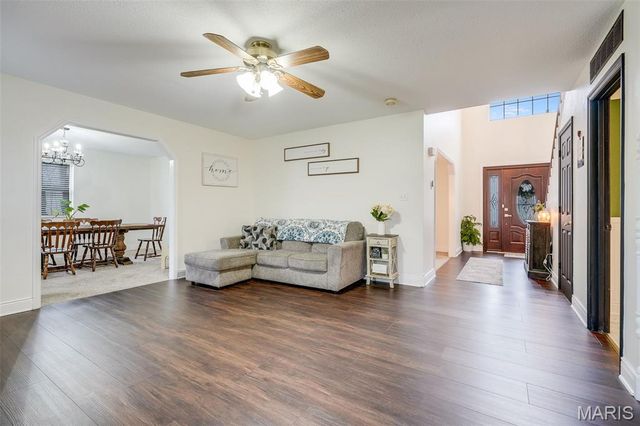 3906 Benington Drive, Swansea, IL 62226