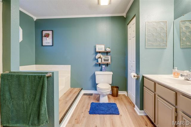 3906 Benington Drive, Swansea, IL 62226