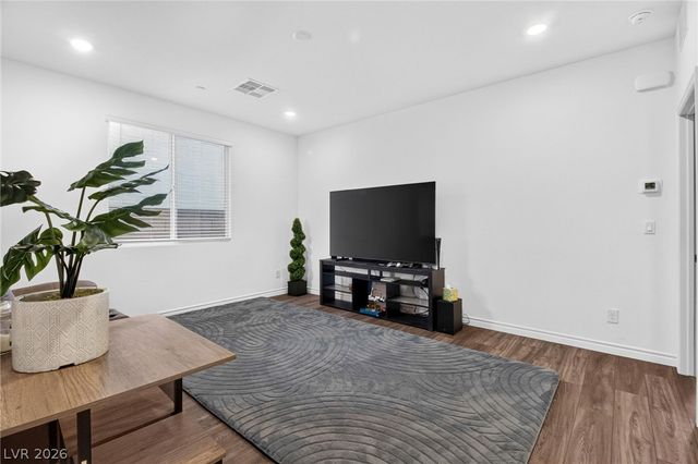 1288 Ventura Cliffs Avenue, Henderson, NV 89012