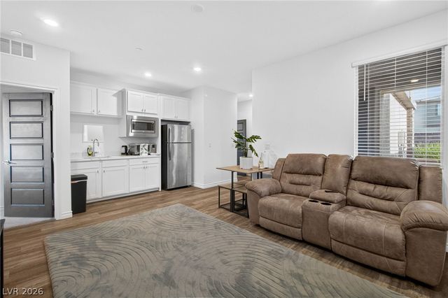 1288 Ventura Cliffs Avenue, Henderson, NV 89012