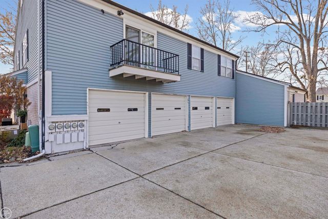 24597 N MEADOW Drive, Harrison Twp, MI 48045