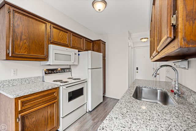 24597 N MEADOW Drive, Harrison Twp, MI 48045