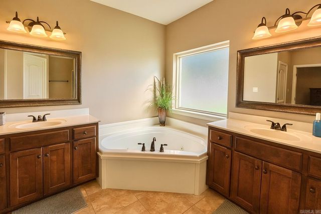 5005 Prestonwood Road, Conway, AR 72034