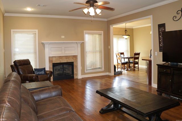 5005 Prestonwood Road, Conway, AR 72034