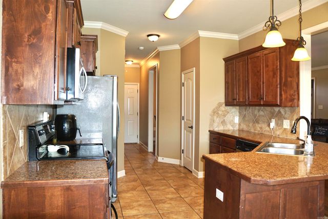 5005 Prestonwood Road, Conway, AR 72034